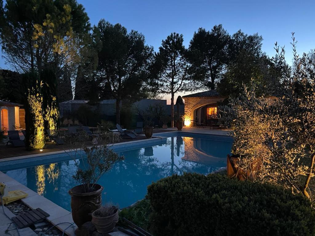 Gite Au Coeur De La Provence & Spa แซ็งต์-กันนาต์ ภายนอก รูปภาพ
